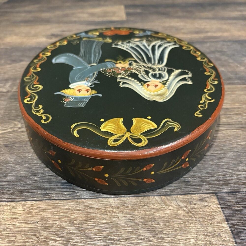 Hand-Painted Bentwood Folk Art Trinket Box Bride & Groom Wedding 1982 - Picture 7 of 11